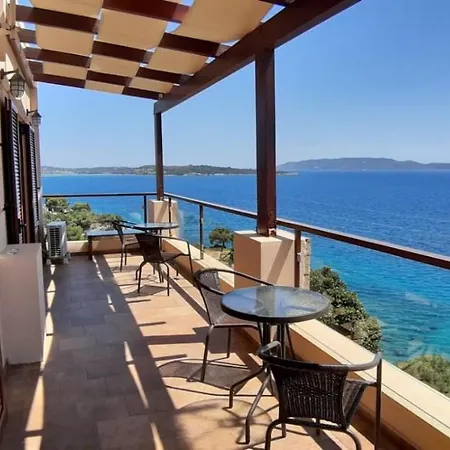 度假居 Apollon 波多河丽